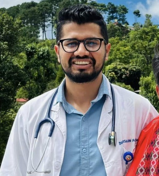 डा. राेसन आचार्य