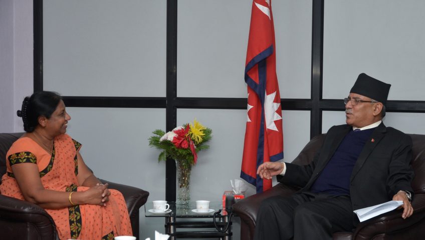 प्रधानमन्त्रीसँग श्रीलंकाली राजदूत पेरेलाको भेट