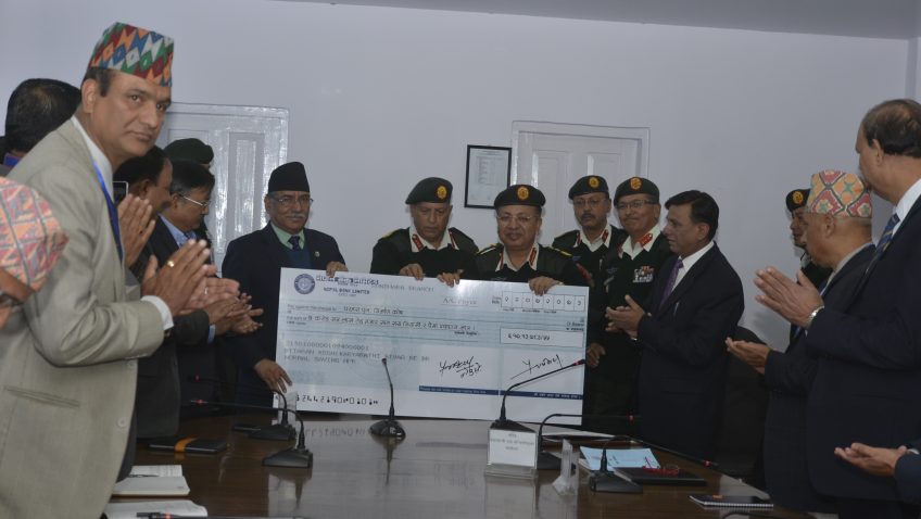 धरहरा पूनर्निर्माणका लागि नेपाली सेनाद्वारा छ करोड सत्र लाख हस्तान्तरण