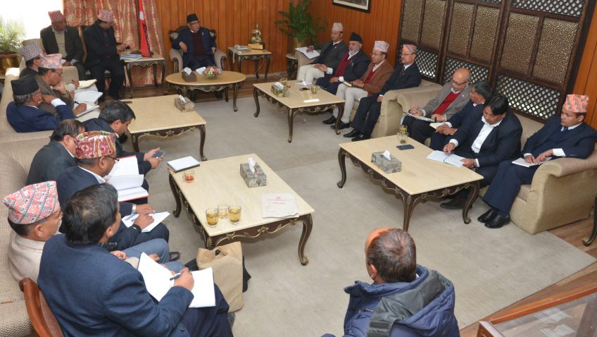 खानेपानी सुधार्न सिडिओसहित सुरक्षा प्रमुखको बैठक