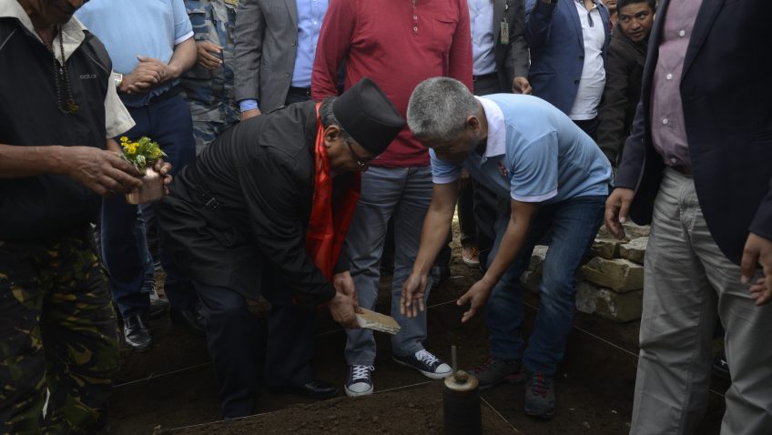 प्रधानमन्त्रीद्वारा लाप्राक एकीकृत बस्तीको शिलान्यास