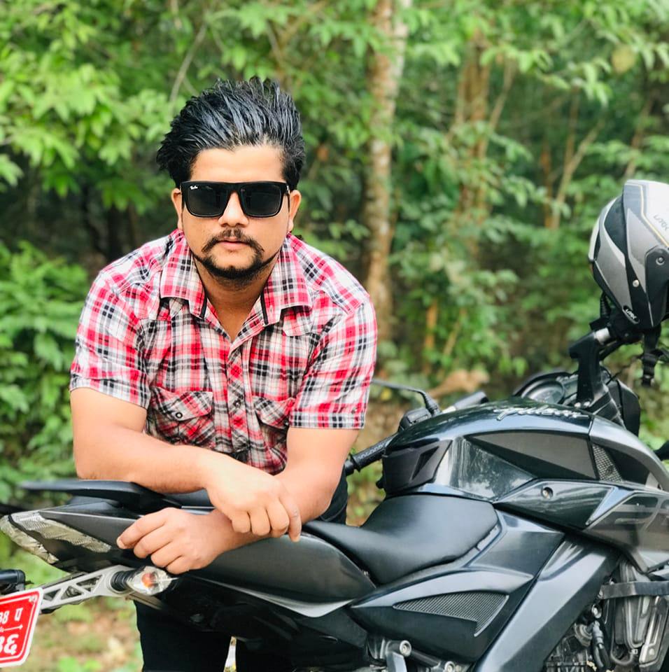 नितेश भण्डारी