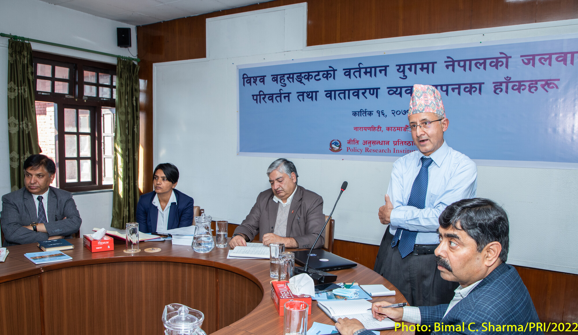 विश्व बहुसङ्कटको वर्तमान युगमा नेपालको जलवायु परिवर्तन तथा वातावरण व्यवस्थापनका हाँकहरू