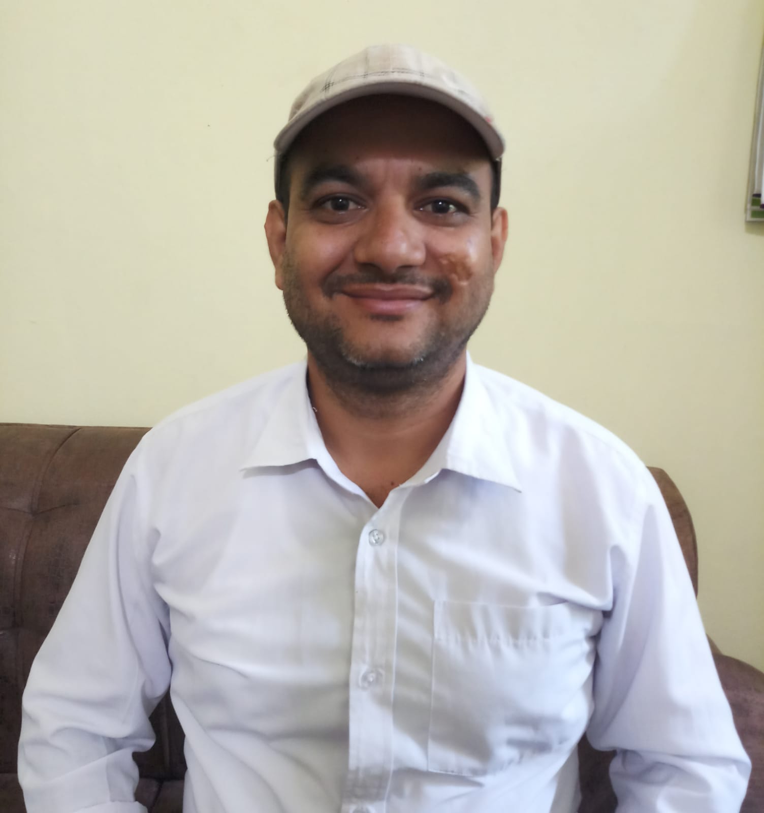 निकाश निरौला