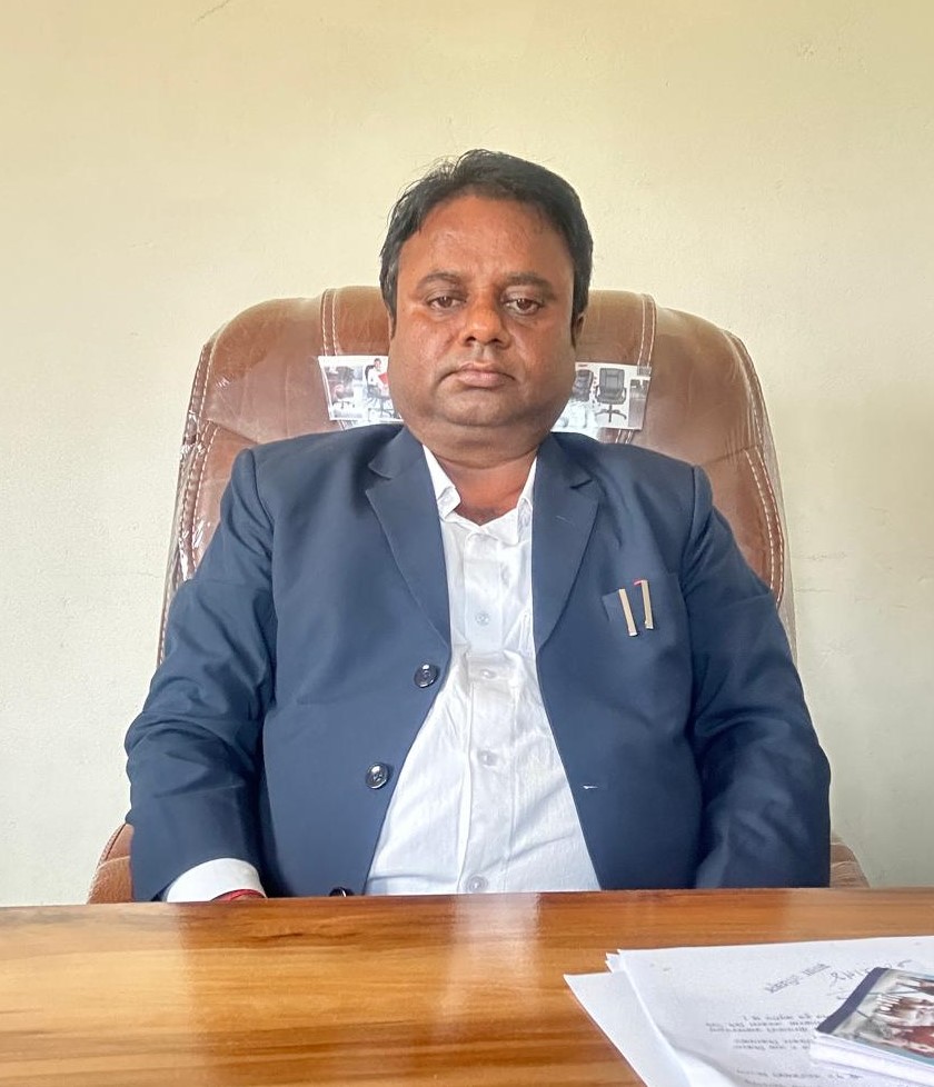 डा.मुकेश नायक