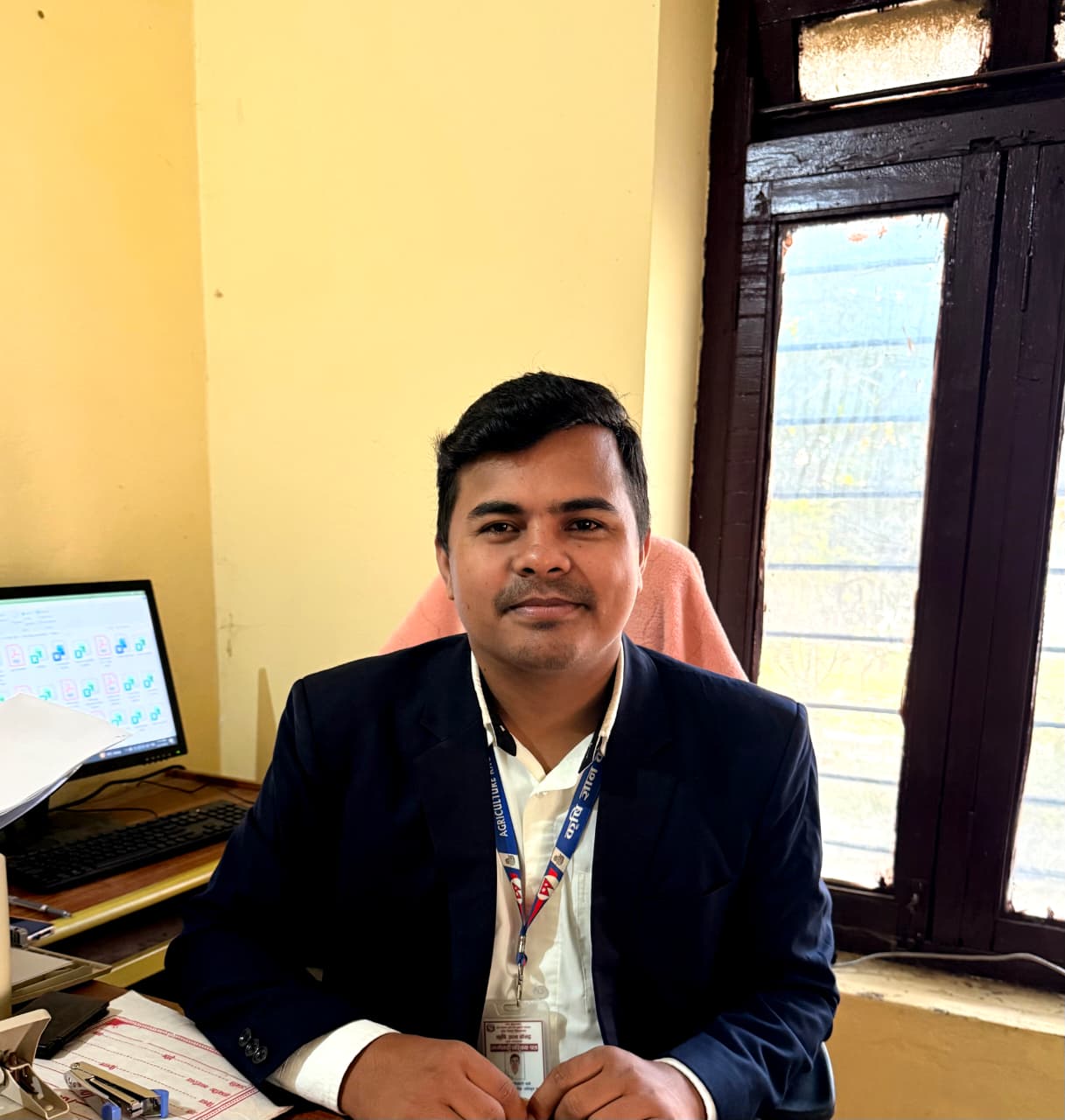 गणेश अधिकारी खत्री