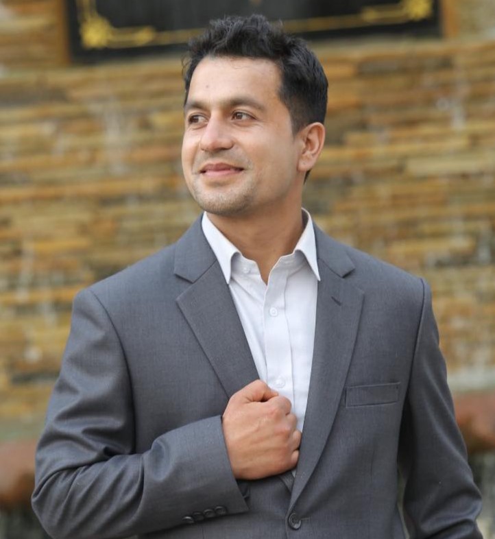 सुवास रीमाल