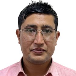 डा. महेश्वर गिरी