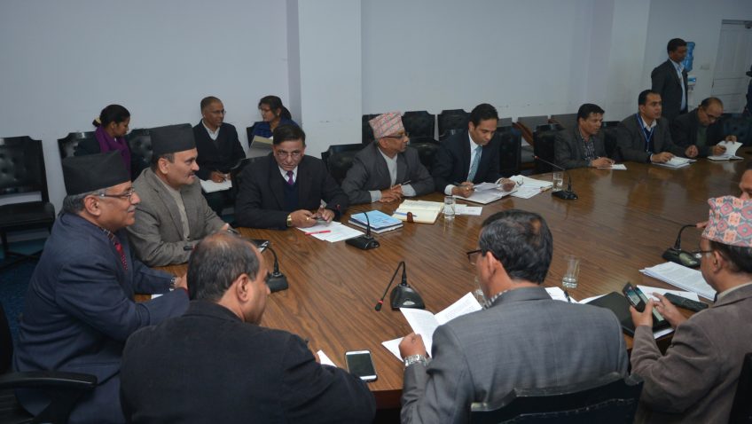 विद्युत् चोरी रोक्न सरकार आक्रमक