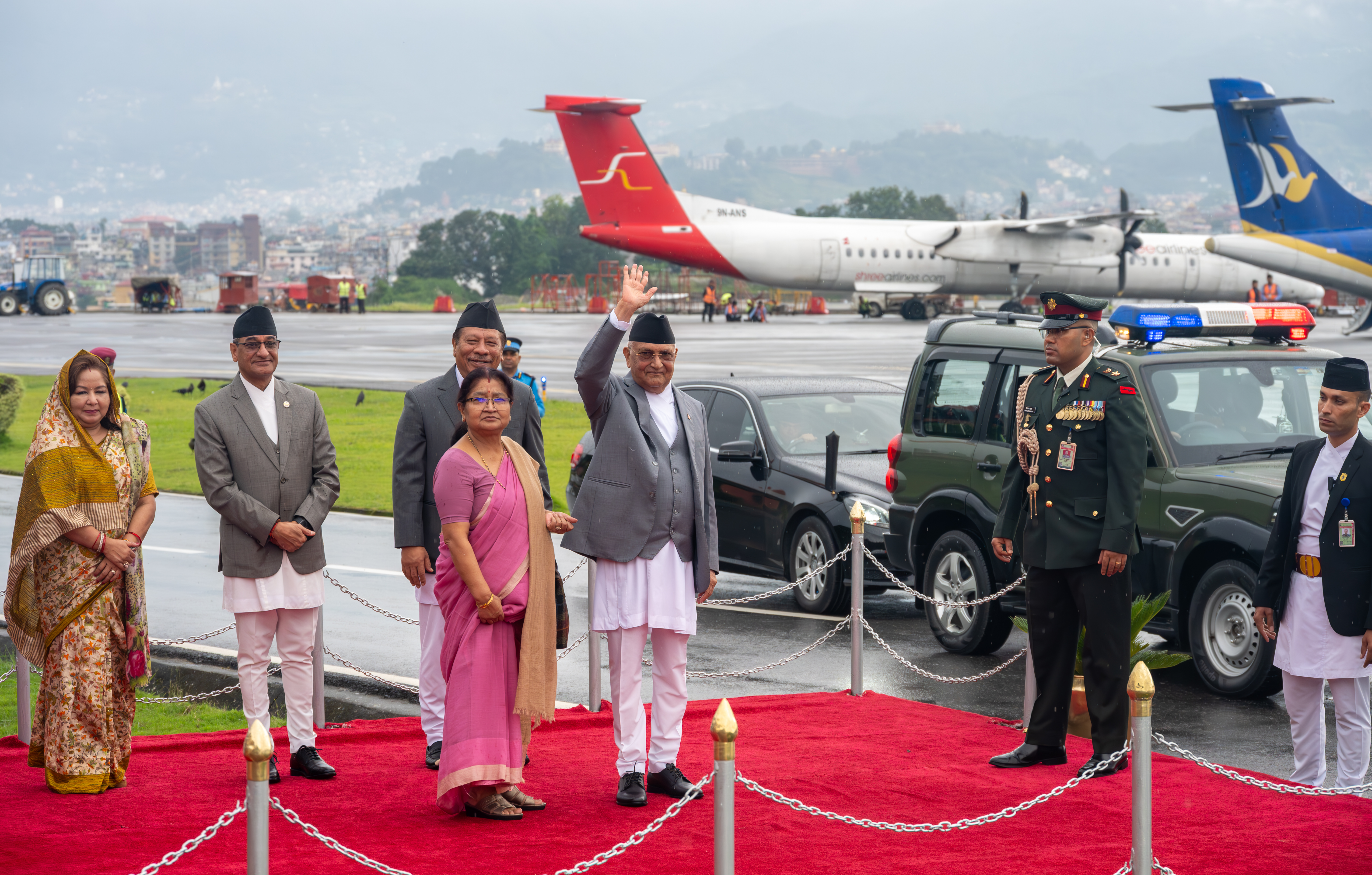 सम्माननीय प्रधानमन्त्रीज्यू जनवादी गणतन्त्र चीन जानुहुँदै
